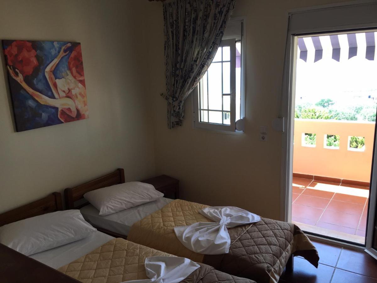 Toulipa Rooms Agia Ermioni Eksteriør billede